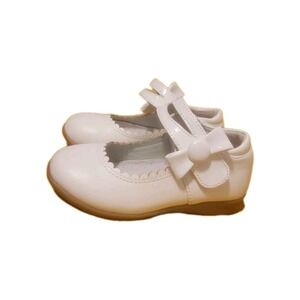 Toddler girl mary jane white Patent Leather Dress shoes size 6
